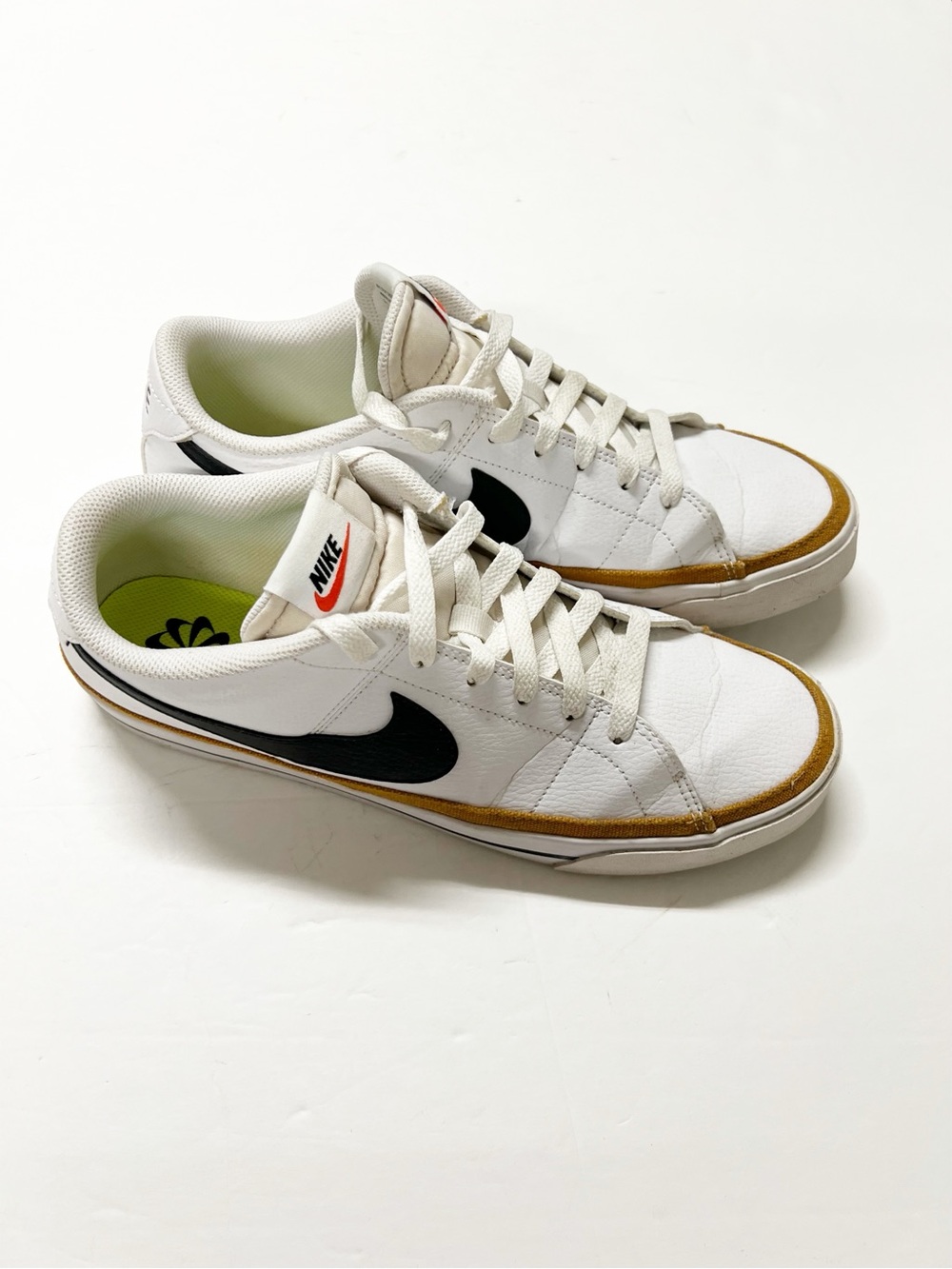 Nike Womens White Black Desert Ochre Court Legacy Next Nature Sneaker Size 11 - Picture 3 of 9